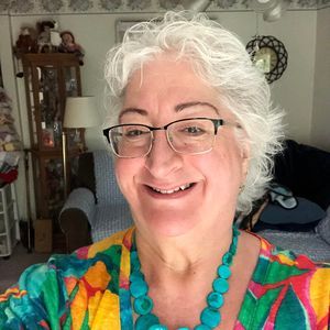 Meet your Posher, Maria